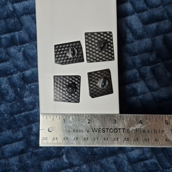 Pop Tarts, Hot Pockets, Bagel Bites, & Pizza Rolls 4 Piece Novelty Pins, NWOT - Picture 4 of 6